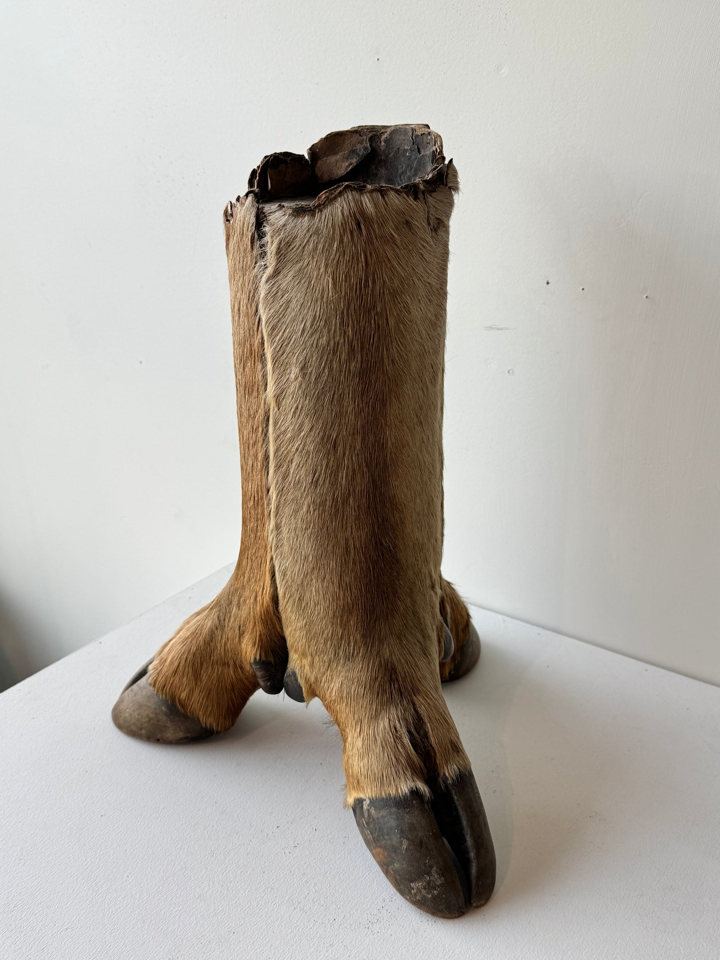 Hooved Candle Pedestal